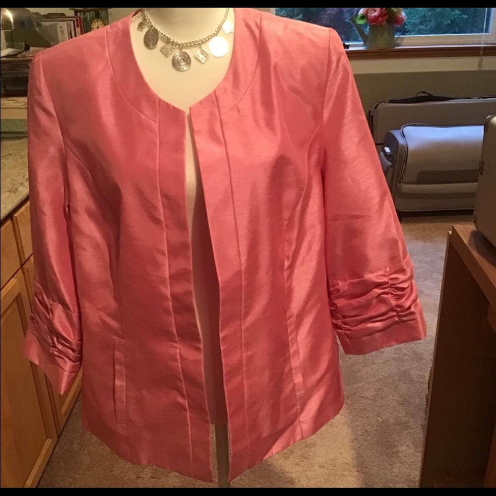 Re-Posh: Blazer, no collar & gathered 3/4 sleeves